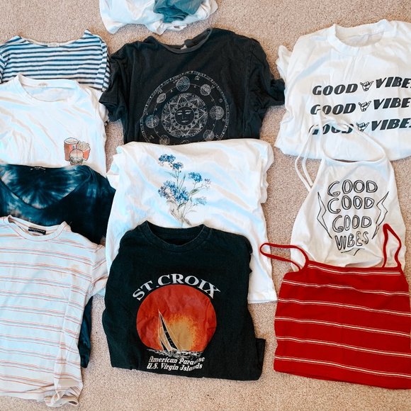 A look into my closet - Picture 6 of 7